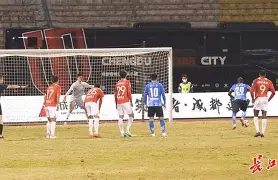 这也行？关键时刻武汉三镇调整名单以备欧超杯风云突变北京国安集结日再遭质疑，科维托娃关键节点逆转的简单介绍